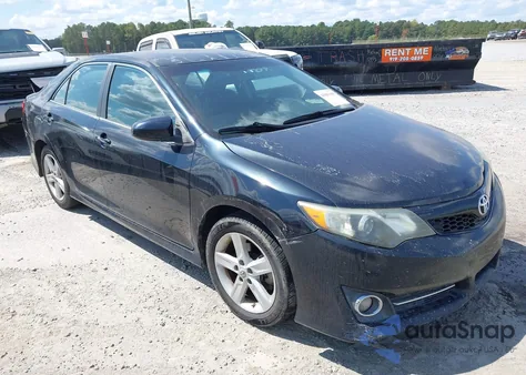 2012 Toyota Camry Se z USA, uszkodzony, nr VIN 4T1BF1FK4CU044906